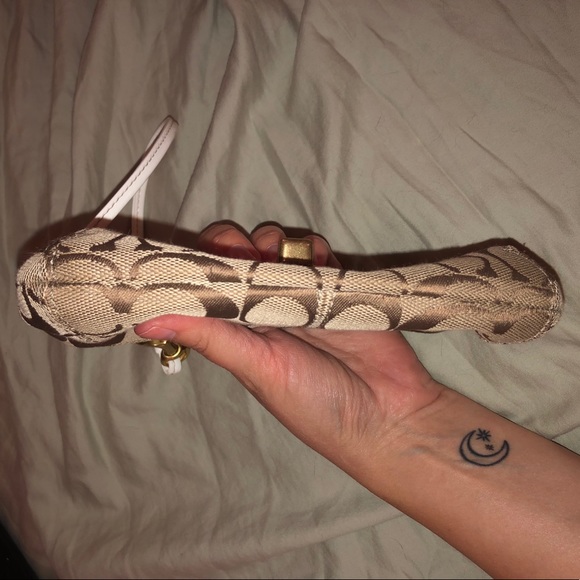 HOST PICK π Brown & White Coach Logo Wristlet - Picture 5 of 6